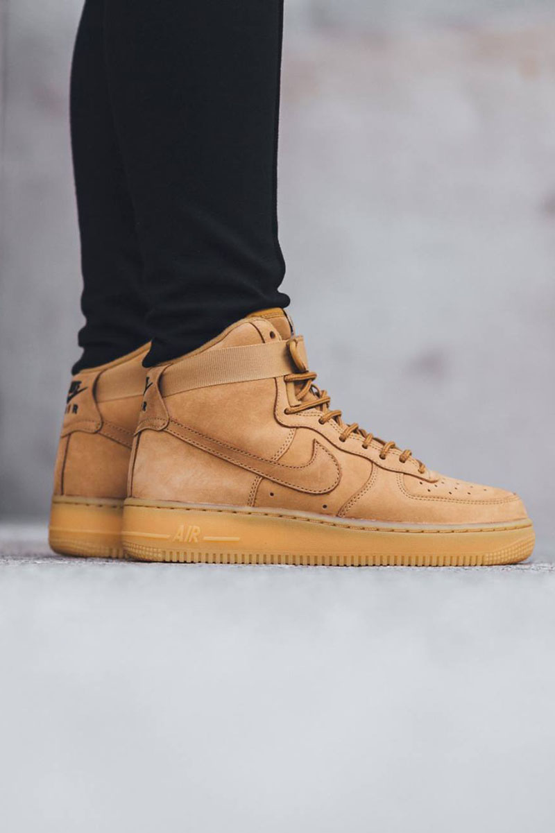 nike air force 1 lv8 high leather