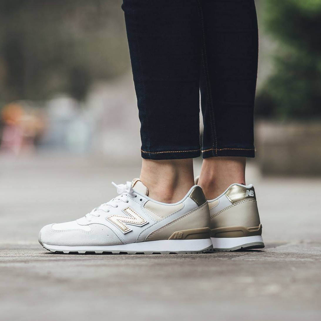 new balance 996 beige and gold