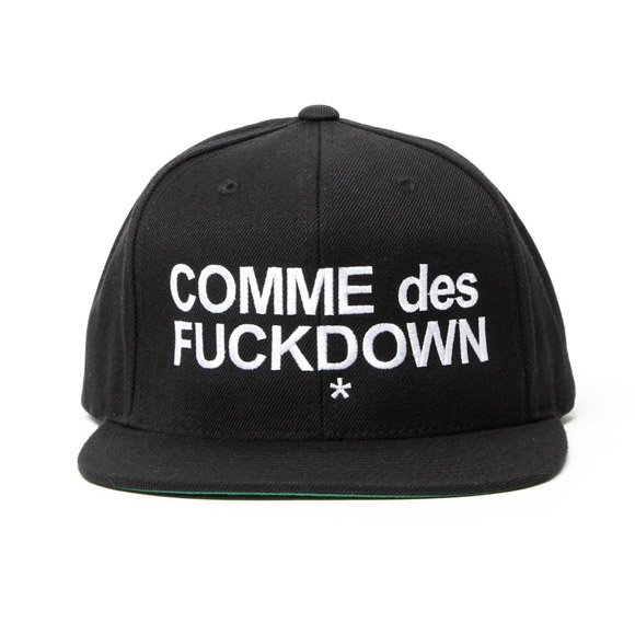 COMME des FUCKDOWN SSUR COMME des GARCONS parody adjustable hat in black