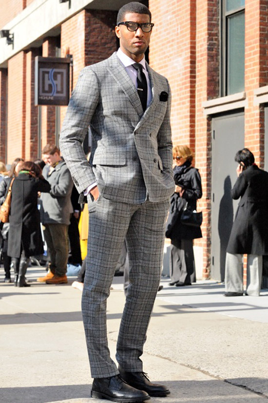 Classic Menswear Pattern peak lapel suit & brogue Smart