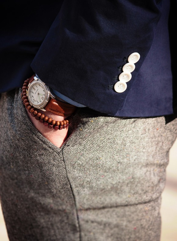 Contrast buttons on Navy blazer + Wood Bracelet