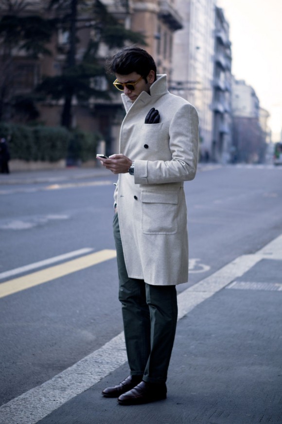 White Coat Texting Glove in Pocket