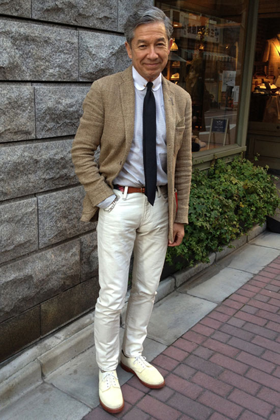 White on White Jeans Shoes combo + dark tie & earth blazer