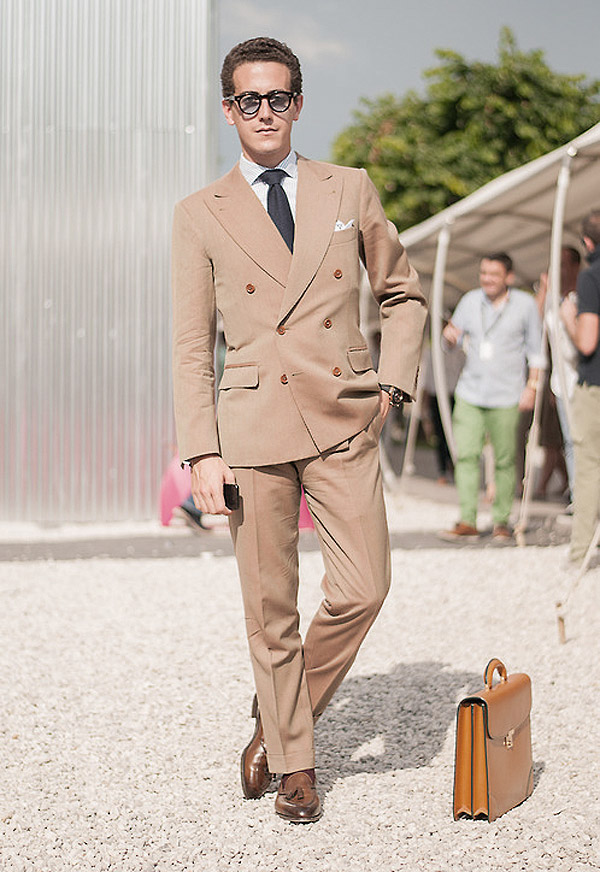 Double Breasted Beige Suit pictures streetstyle