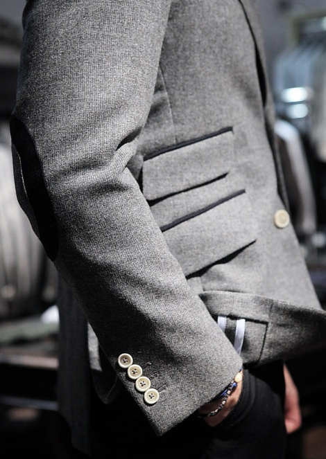Double Pockets grey suit jacket menswear