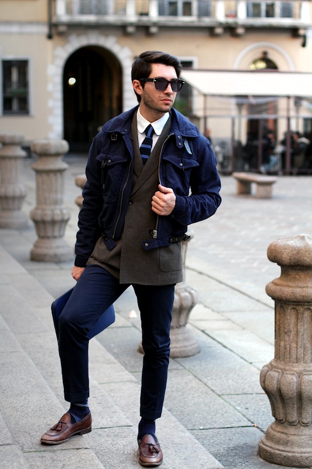 Short Burberry Jacket tones of blue db blazer