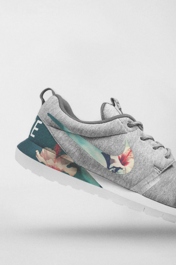 UndeFeeted × Nike Pastel Floral Roshe, dope runners #unisex