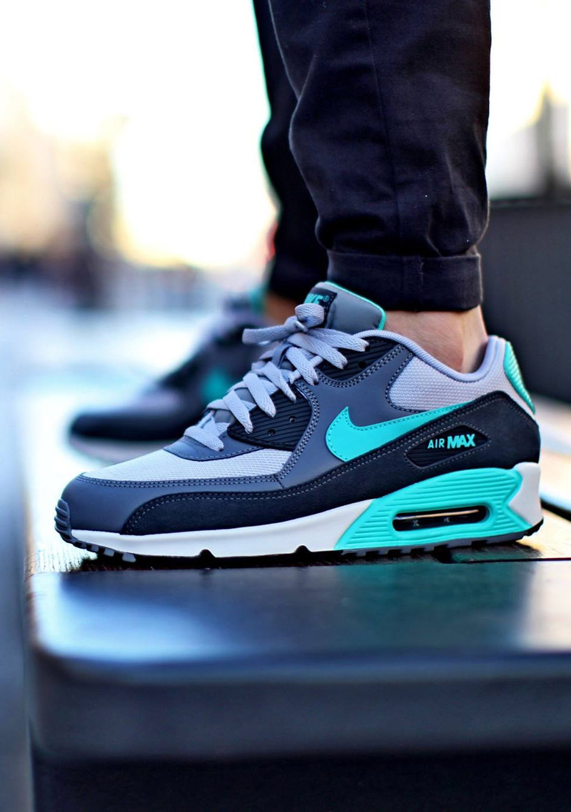 Hyper Jade Nike Air Max 90 Essential