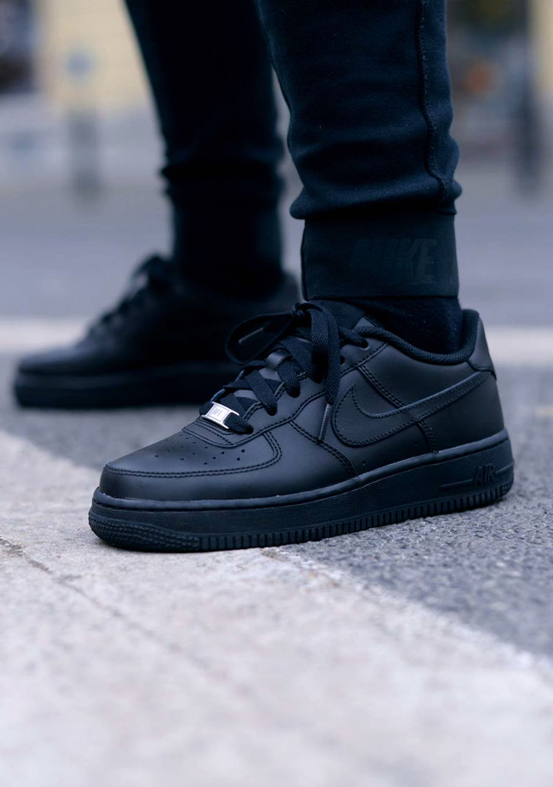 nike air force one all black