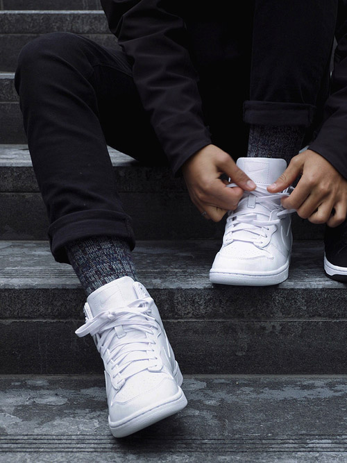 NIKE Dunk Lux Hi in All White