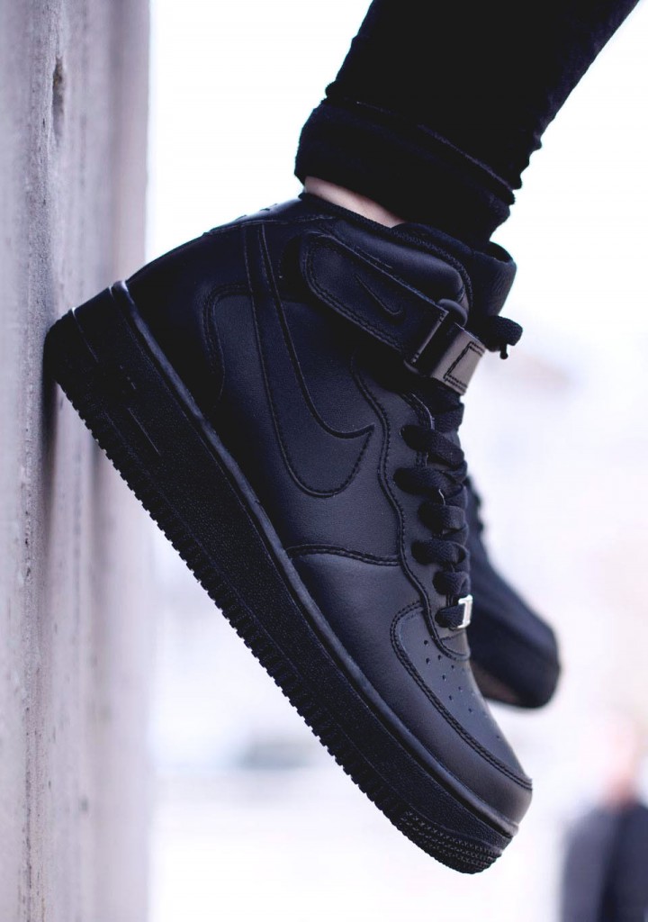 NIKE Air Force 1 Mid GS All Black | SOLETOPIA
