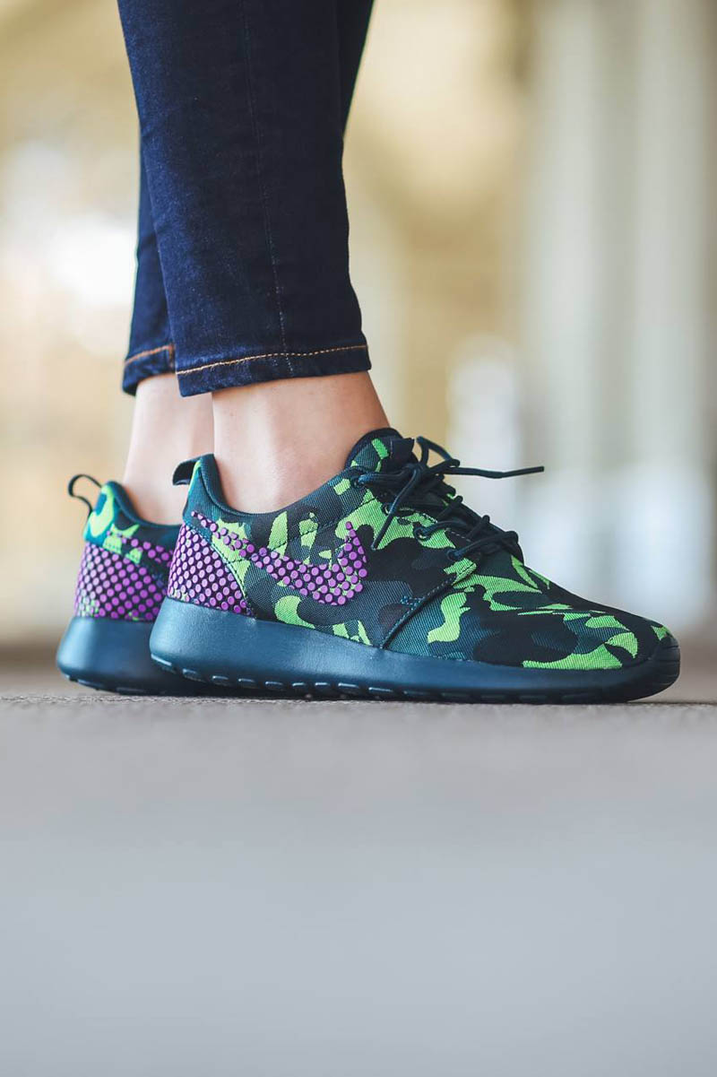 Teal & purple camo uppers on this womne's Roshe One Premium+ sneaker by #NIKE.