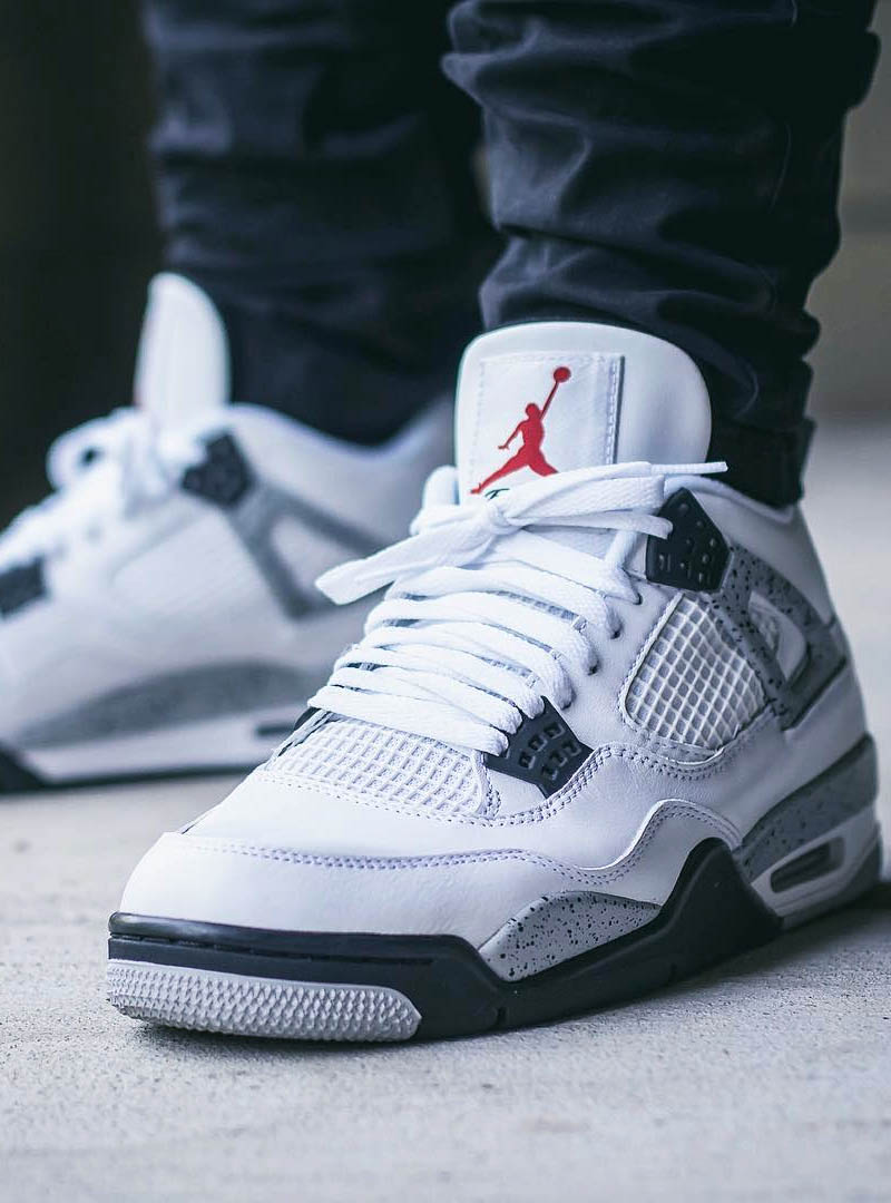 Air Jordan 4 Retro Cement