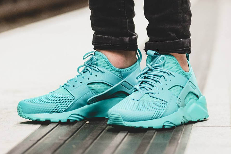 NIKE Air Huarache Ultra Br