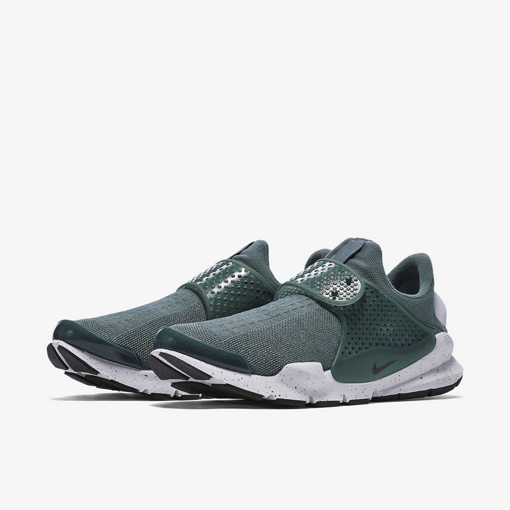 NIKE Sock Dart Hasta side problems