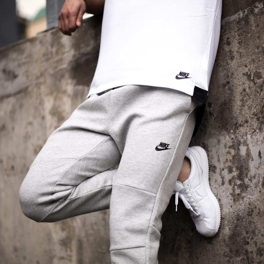 nike tech sweater and pants