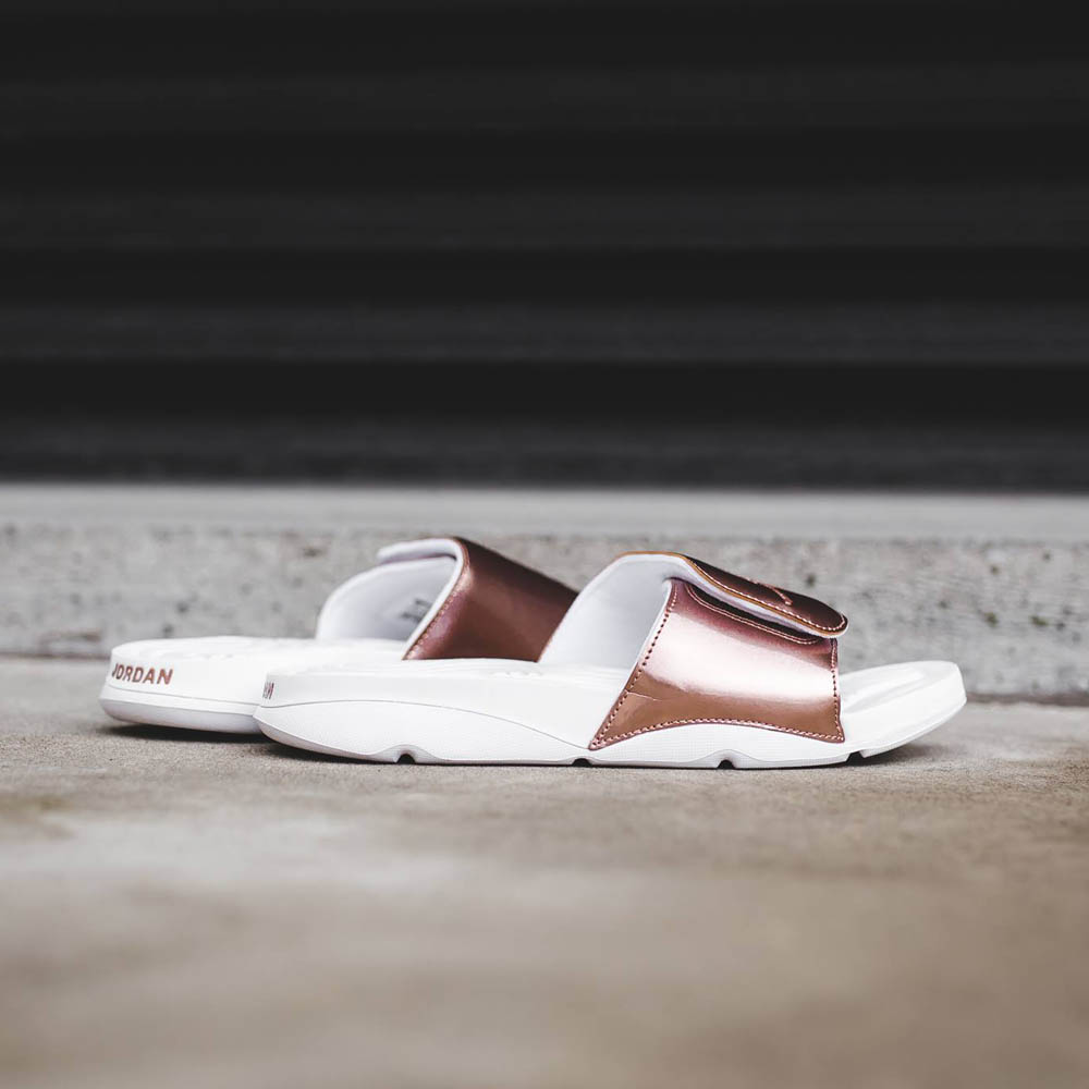 air jordan hydro 5 pinnacle slides