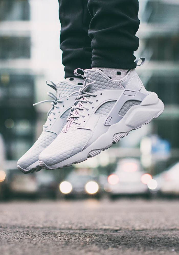 NIKE Air Huarache Ultra SE