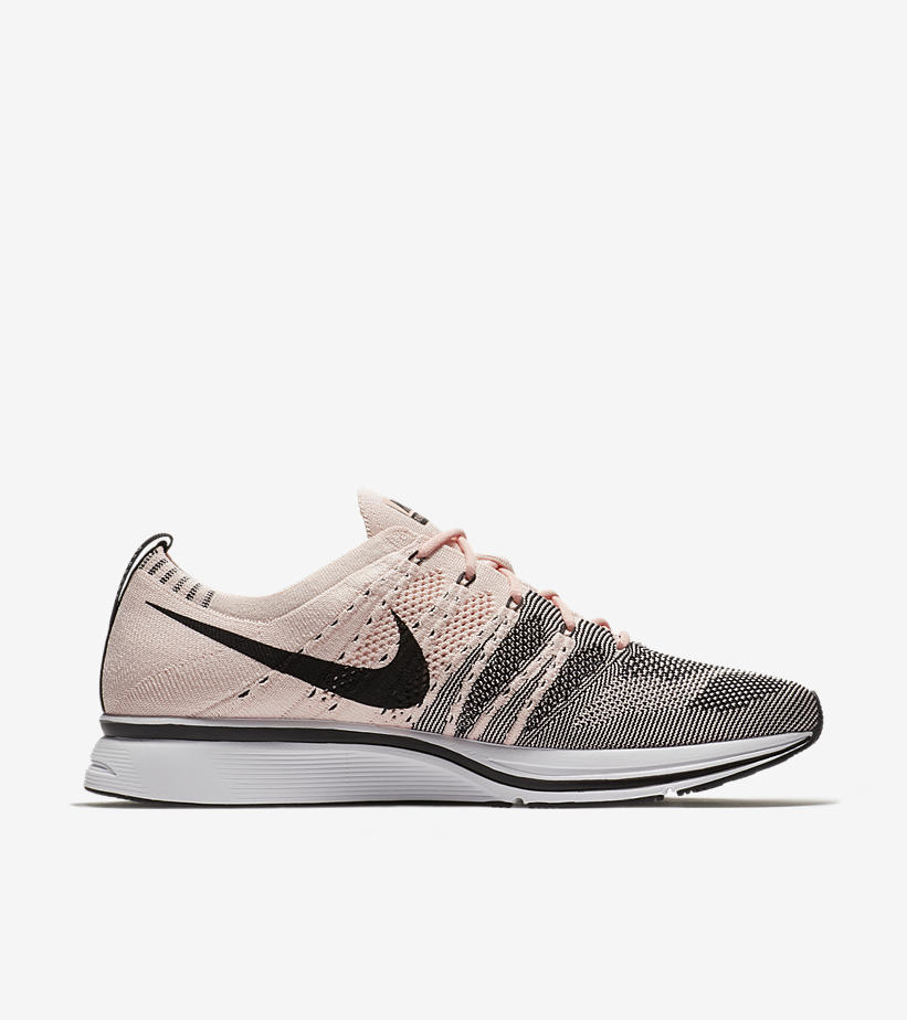 nike-flyknit-trainer-sunset-tint-side